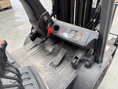 CROWN 2.5T LPG Forklift 2017 CG25P Pro5 Excellent Condition Solid Tyre