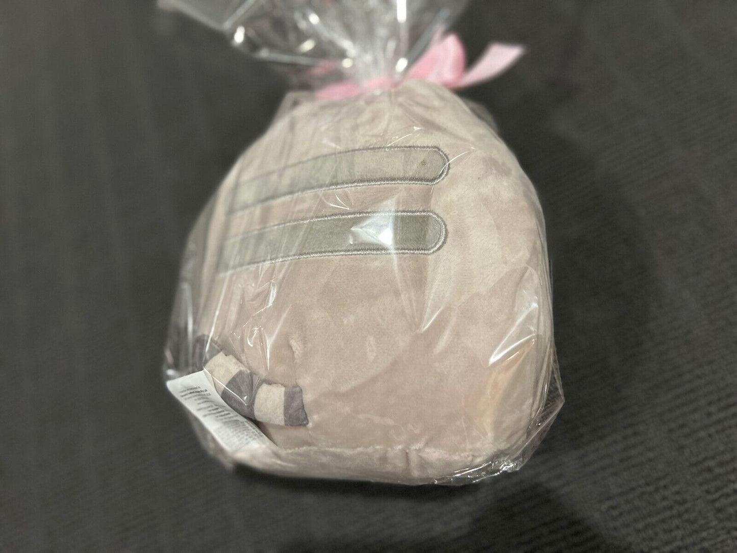 Brand New Genuine Pusheen The Cat - Licensed Pusheen Donut 23CM Plush Toy Soft