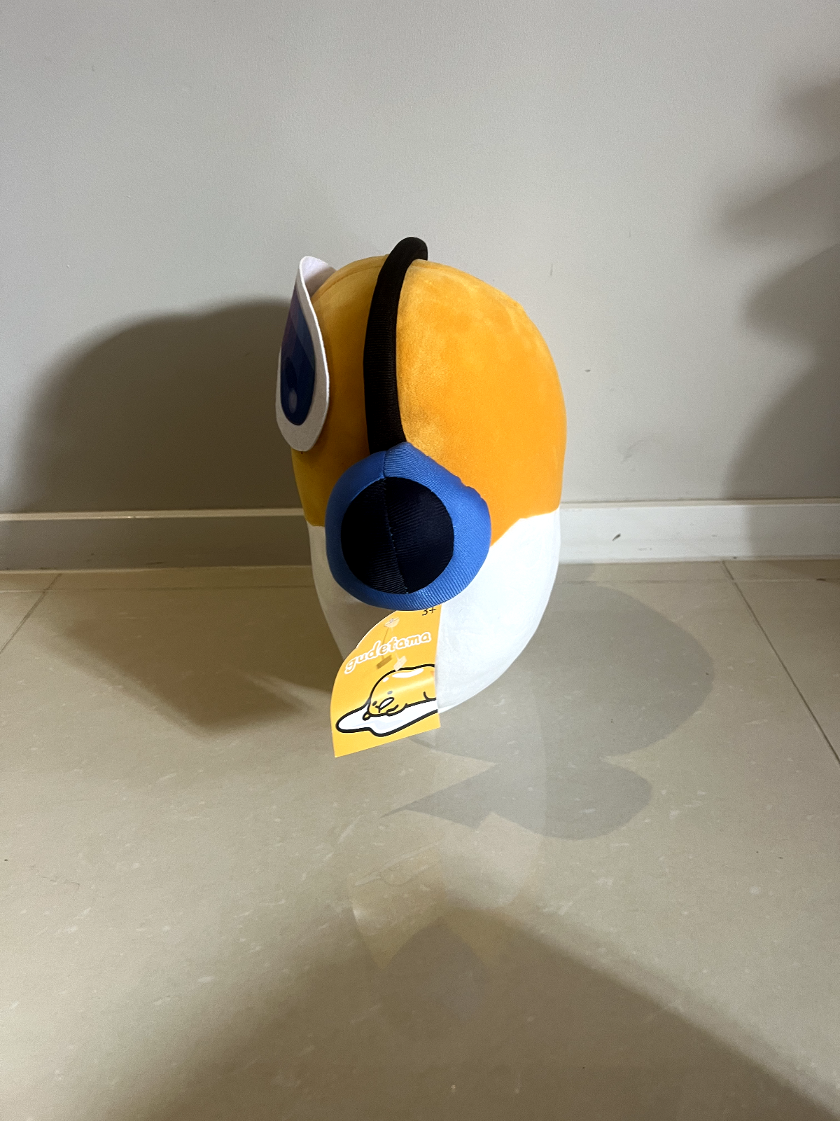 Brand New Sanrio Licensed Gudetama Lazy Egg With Headphones Plush 30cm